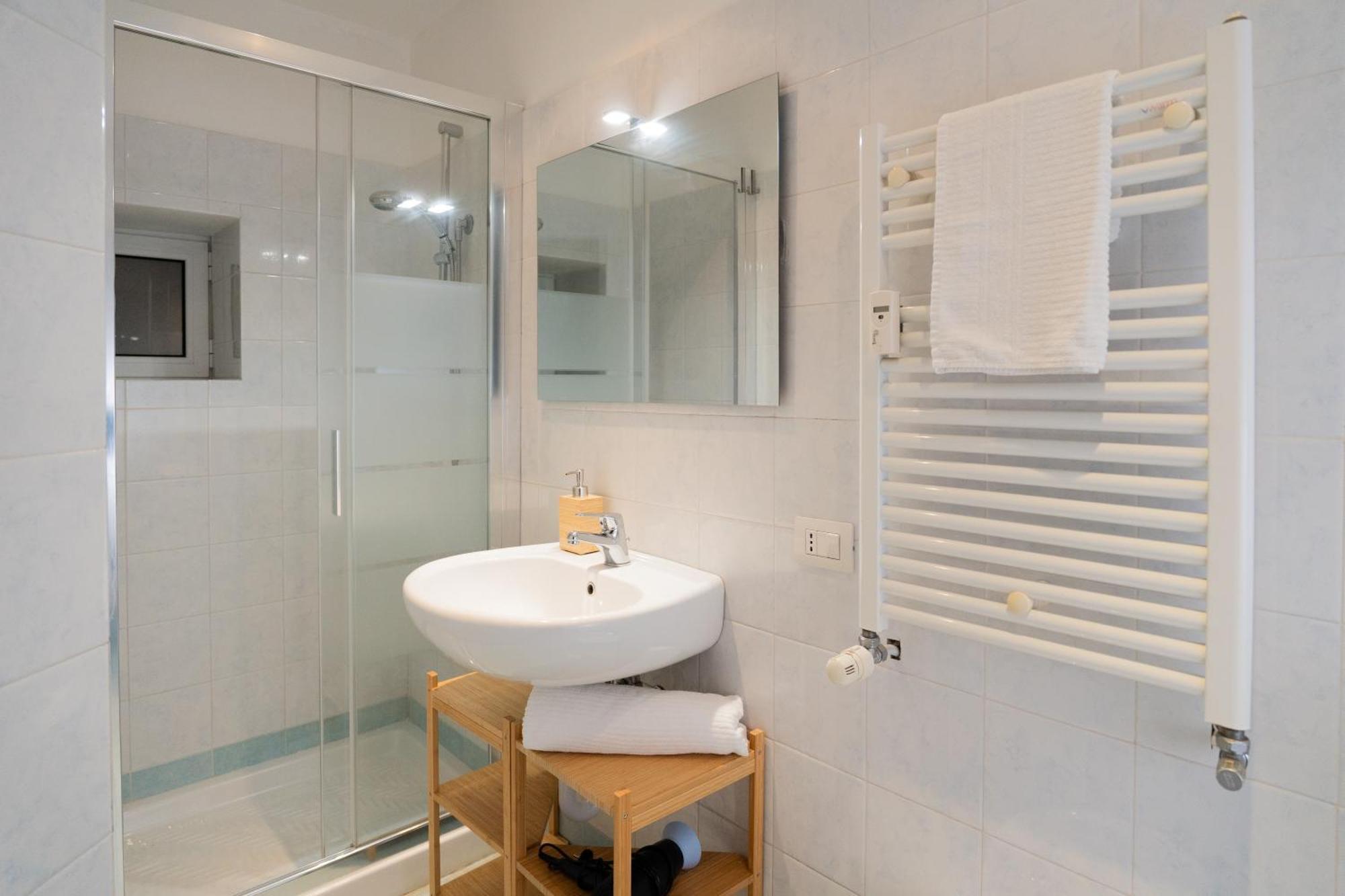 Niu Cozy Suite With Terrace Genoa Luaran gambar